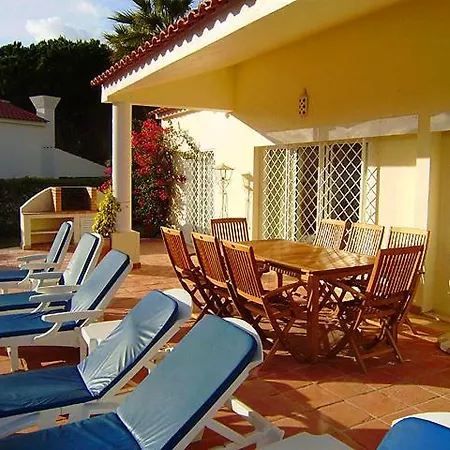 Sleeps 8 With Pool And Air Con * Vale do Lobo